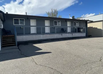 West Castle Motel hotel thumbnail 5