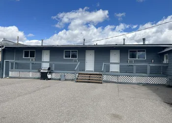 West Castle Motel hotel thumbnail 6