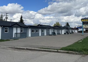 West Castle Motel hotel thumbnail 7