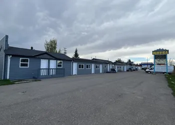 West Castle Motel hotel thumbnail 8