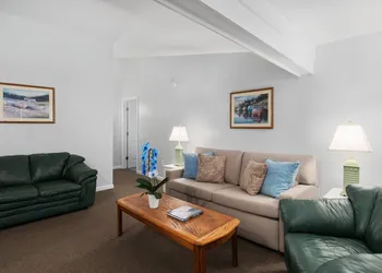 The Even'tide hotel thumbnail 7
