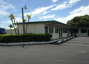 Economy Inn hotel thumbnail 2