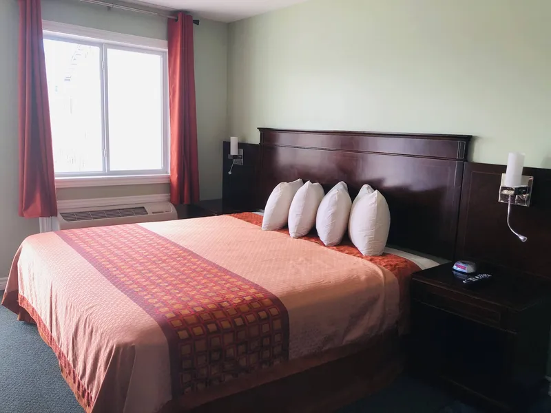 Perth Plaza Inn & Suites hotel detail image 6