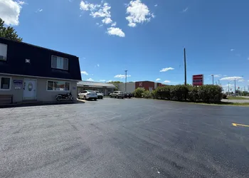 Perth Plaza Inn & Suites hotel thumbnail 2
