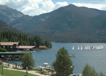 Western Riviera Lakeside Lodging hotel thumbnail 4