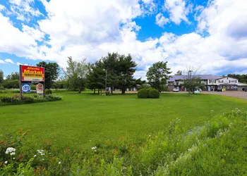Atlantic Motel hotel thumbnail 6