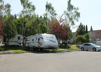 Redford Motel hotel thumbnail 3