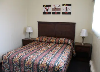 Redford Motel hotel thumbnail 6