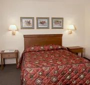 Bear Lodge hotel detail image 4