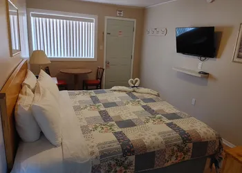 Blue Moon Motel hotel thumbnail 8