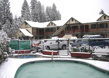 Wildwood Inn hotel thumbnail 5