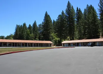 Gold Trail Motor Lodge hotel thumbnail 5