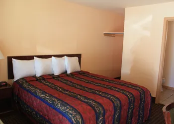 Gold Trail Motor Lodge hotel thumbnail 7