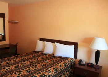 Gold Trail Motor Lodge hotel thumbnail 8