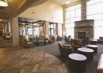 Doubletree By Hilton Hotel Bemidji hotel thumbnail 5