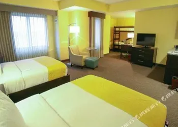 Doubletree By Hilton Hotel Bemidji hotel thumbnail 4