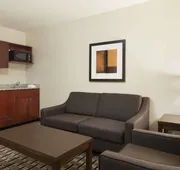 Ramada by Wyndham Edson hotel detail image 7
