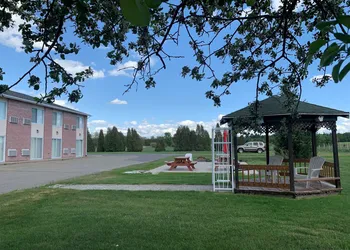 Motel Becancour hotel thumbnail 7