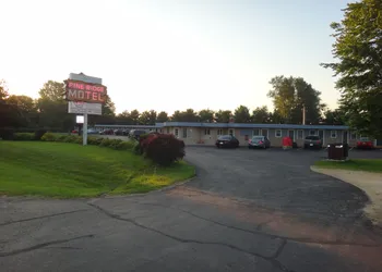 Pine Ridge Motel hotel thumbnail 6