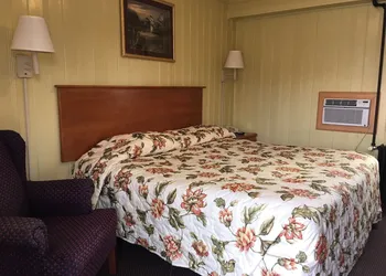 Pine Ridge Motel hotel thumbnail 7