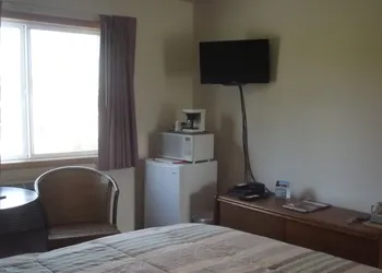 Hillcrest Inn hotel thumbnail 5