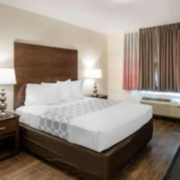 Downtown Hollywood Gardens Inn & Suites hotel detail image 6