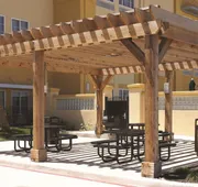 La Quinta Inn & Suites by Wyndham Cotulla hotel detail image 4