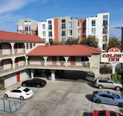 Colony Inn hotel detail image 7