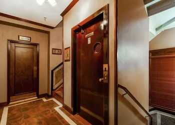 Hotel 17 hotel thumbnail 7