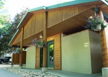 The Lakeside Resort hotel thumbnail 2
