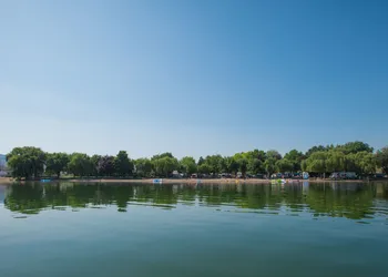 The Lakeside Resort hotel thumbnail 6