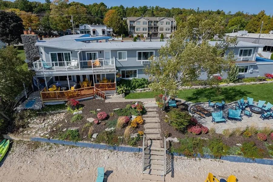 Beachfront Inn hotel detail image 2