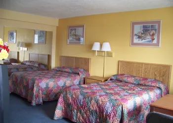 American Motor Inn hotel thumbnail 8
