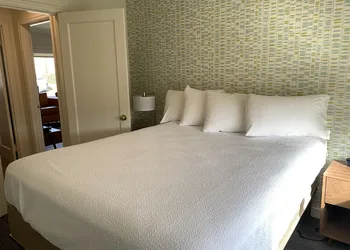 The Ocean Front at Seaside hotel thumbnail 7