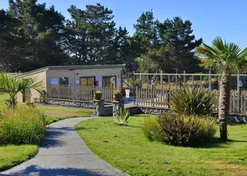 Fort Ross Lodge hotel thumbnail 7