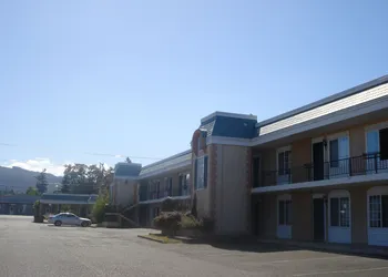 Sequim West Inn hotel thumbnail 2