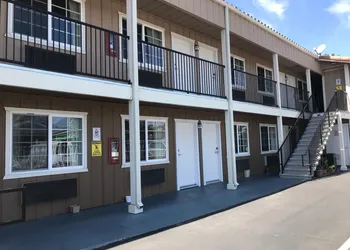 BeachWay Inn hotel thumbnail 3