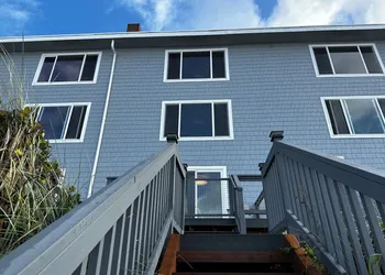 West Beach Suites hotel thumbnail 7