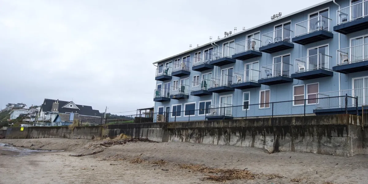 The Sandcastle Beachfront Hotel hotel detail image 2