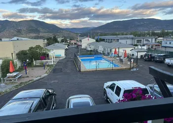 5000 Motel hotel thumbnail 4