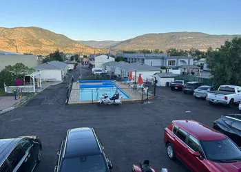 5000 Motel hotel thumbnail 6