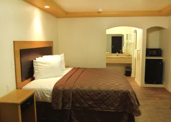 Maverick Inn hotel thumbnail 3