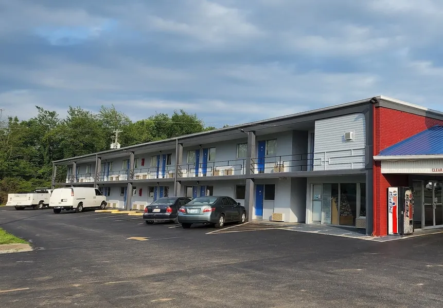 Americas Best Value Inn Elizabethtown hotel detail image 2