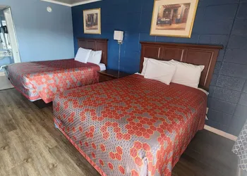 Guest House Motel hotel thumbnail 8