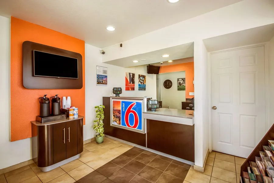 Motel 6 Youngtown, AZ - Phoenix - Sun City hotel detail image 2