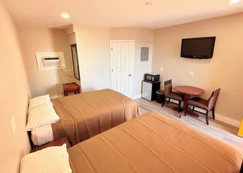 BeachTree Motel hotel thumbnail 6