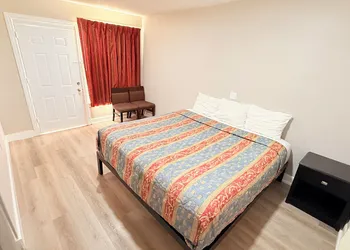 BeachTree Motel hotel thumbnail 8