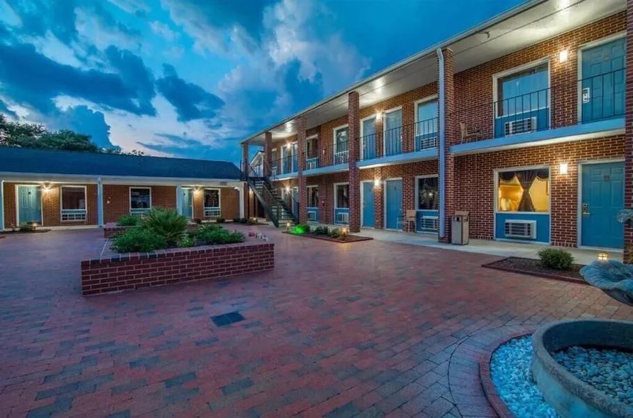 Winton Inn & Suites hotel detail image 6
