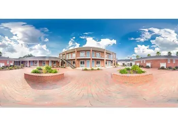 Winton Inn & Suites hotel thumbnail 7