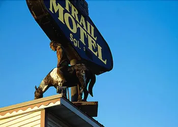 Trail Motel hotel thumbnail 3